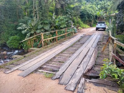 Ponte na localidade de Rio Novo.jfif