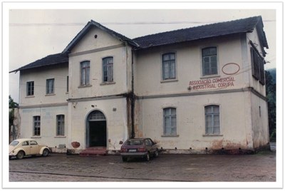 Primeira sede do Centro Empresarial de Corupá.jpg