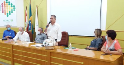Secretário Altair Silva na Aciac.jpg